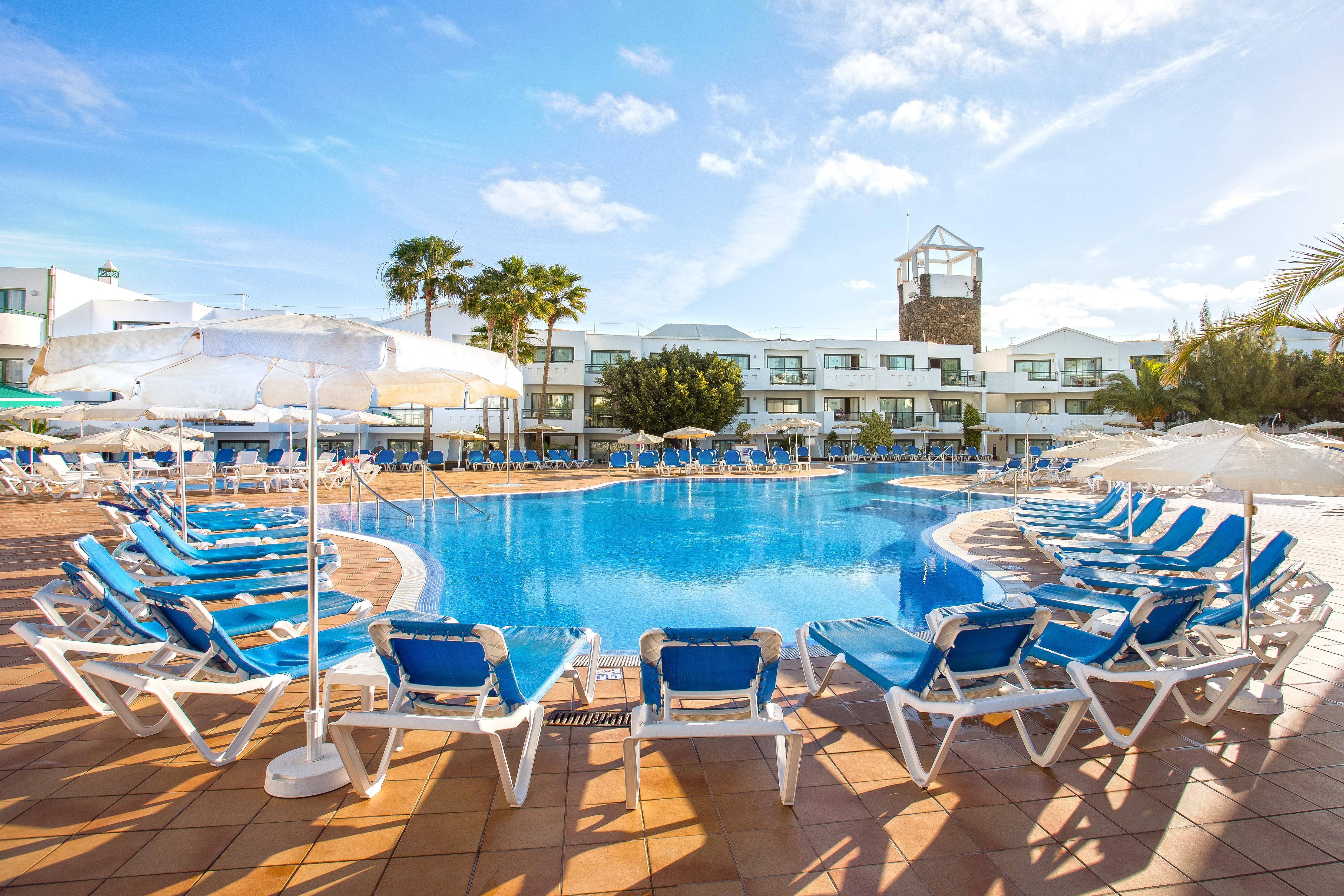 Thb Lanzarote Beach Коста Тегисе Екстериор снимка