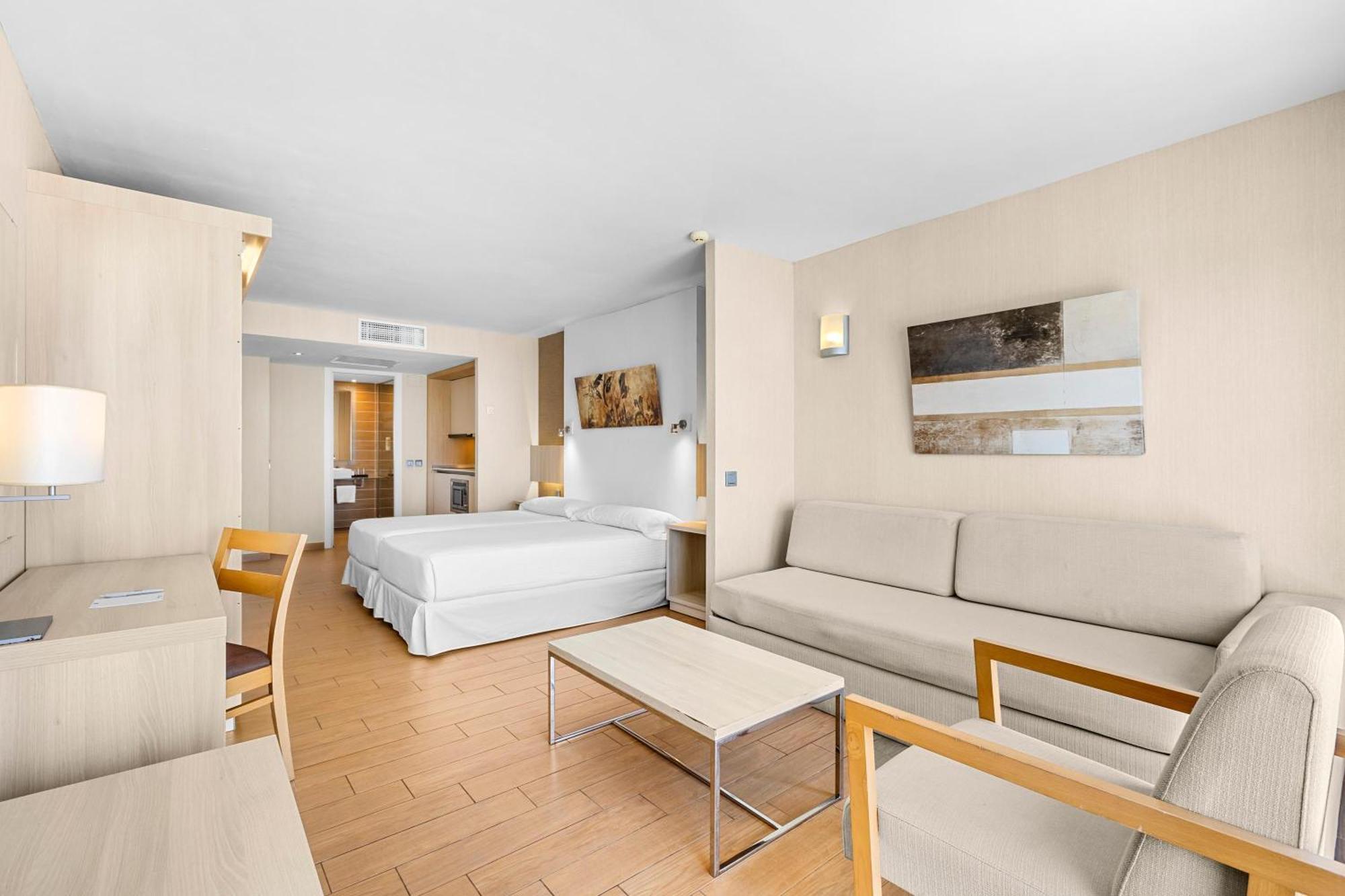 Thb Lanzarote Beach Коста Тегисе Екстериор снимка
