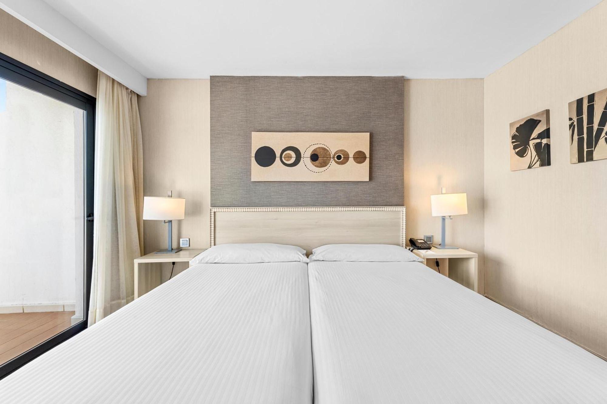 Thb Lanzarote Beach Коста Тегисе Екстериор снимка